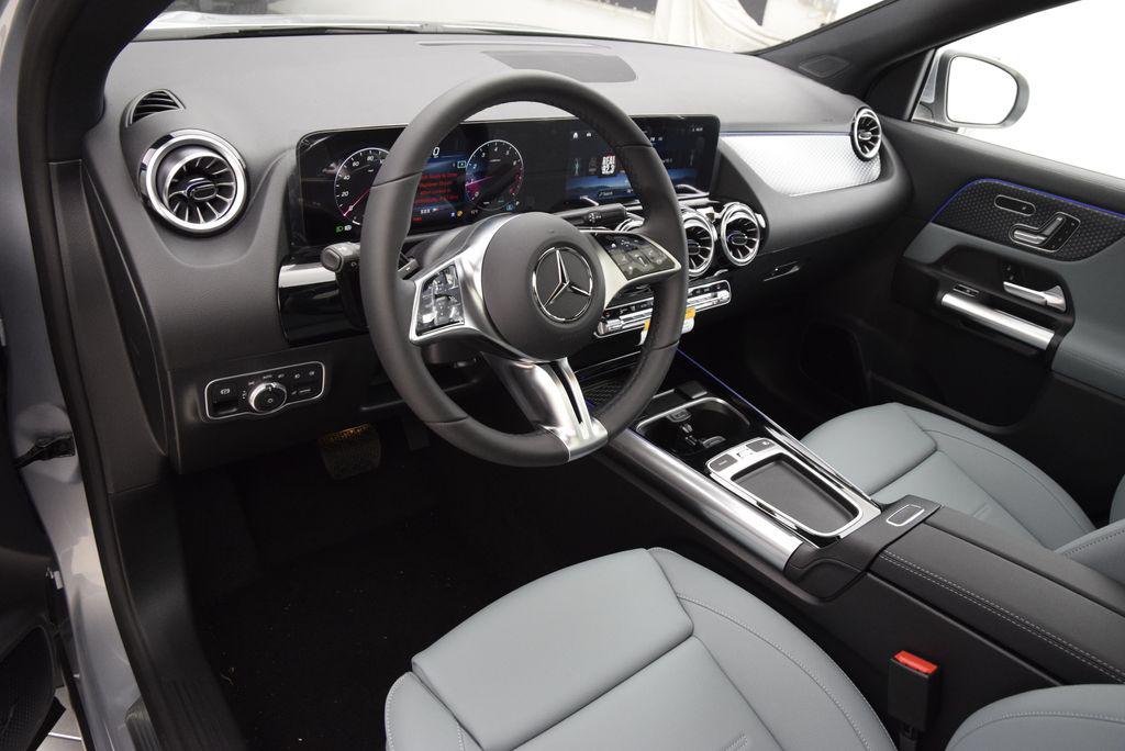 2026 Mercedes-BENZ GLA — миниатюра 21