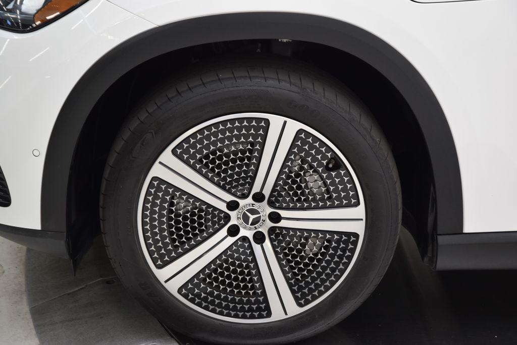 2023 Mercedes-BENZ EQE — миниатюра 12