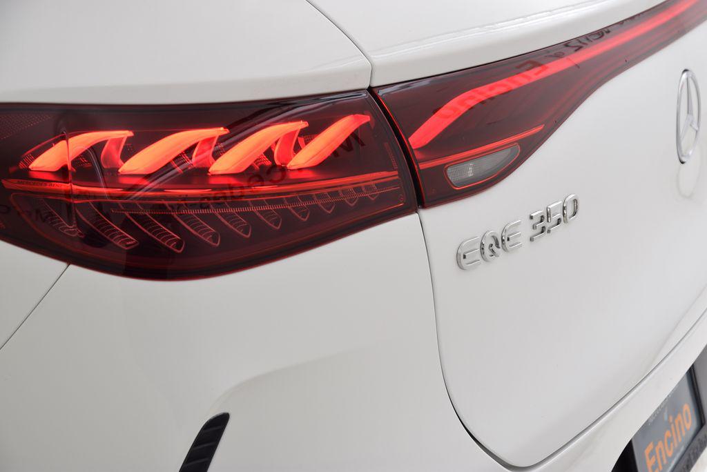 2023 Mercedes-BENZ EQE — миниатюра 13