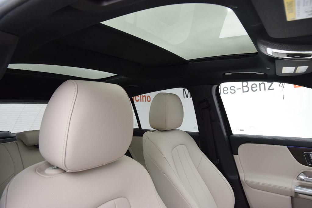 2026 Mercedes-BENZ GLA — миниатюра 18