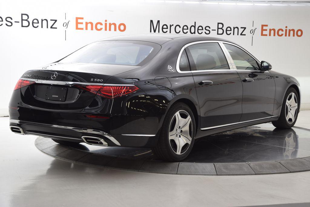 صورة 6 لـ 2026 Mercedes-BENZ MAYBACH
