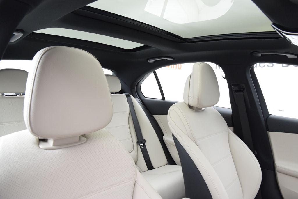 2026 Mercedes-BENZ C-CLASS 缩略图 18