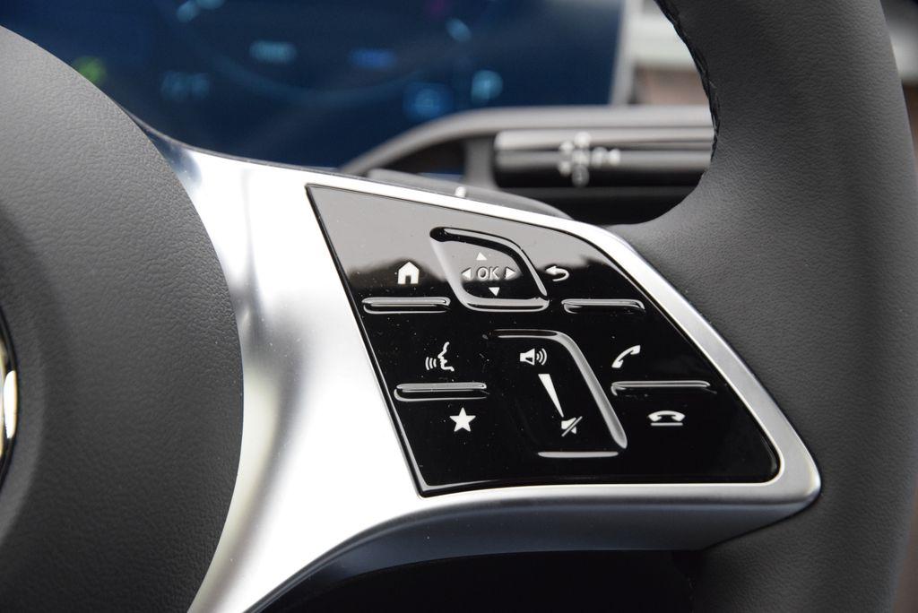 2026 Mercedes-BENZ C-CLASS — миниатюра 25