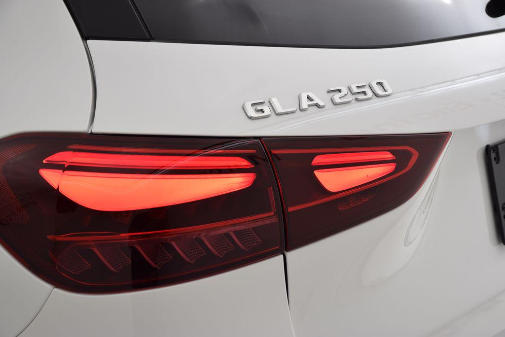 2026 Mercedes-BENZ GLA 缩略图 13