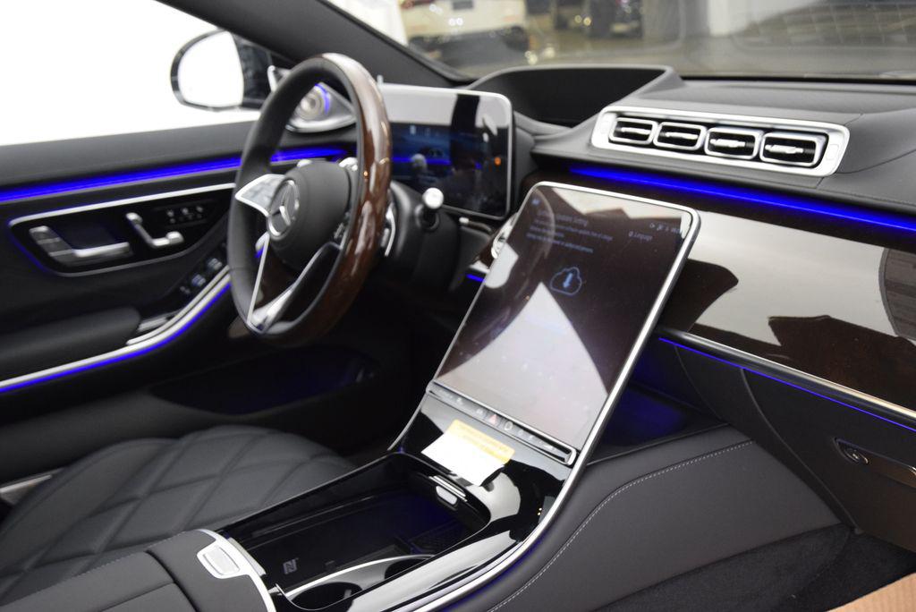 2026 Mercedes-BENZ MAYBACH 缩略图 15