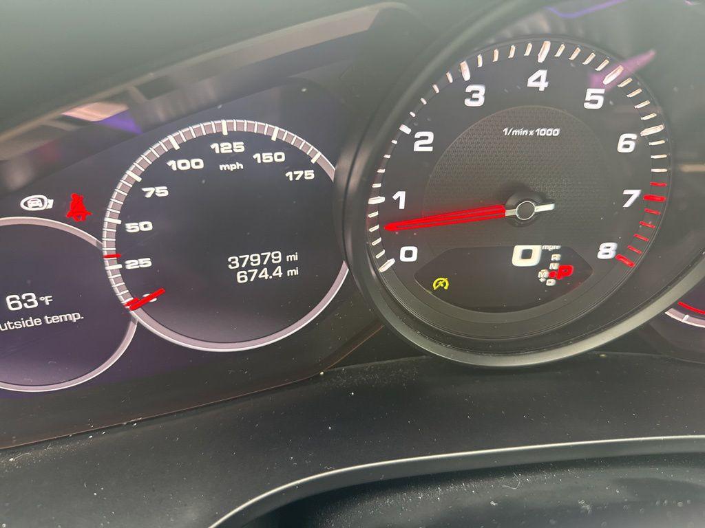 PORSCHE CAYENNE - 10