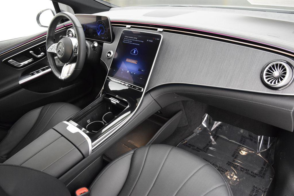 2023 Mercedes-BENZ EQE — миниатюра 15