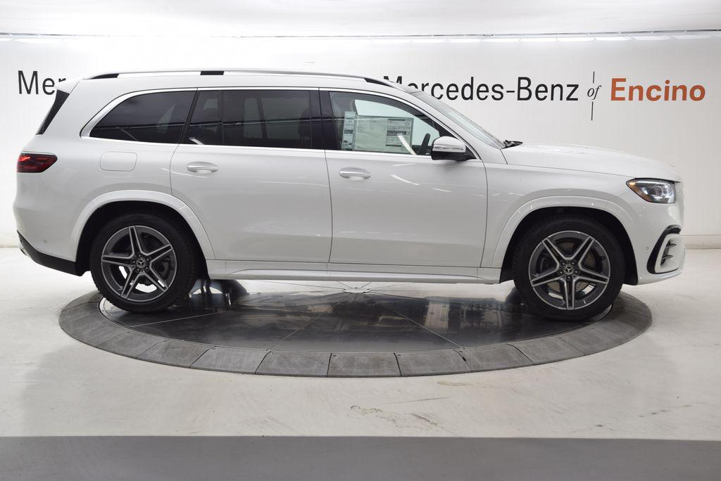 2026 Mercedes-BENZ GLS — миниатюра 7