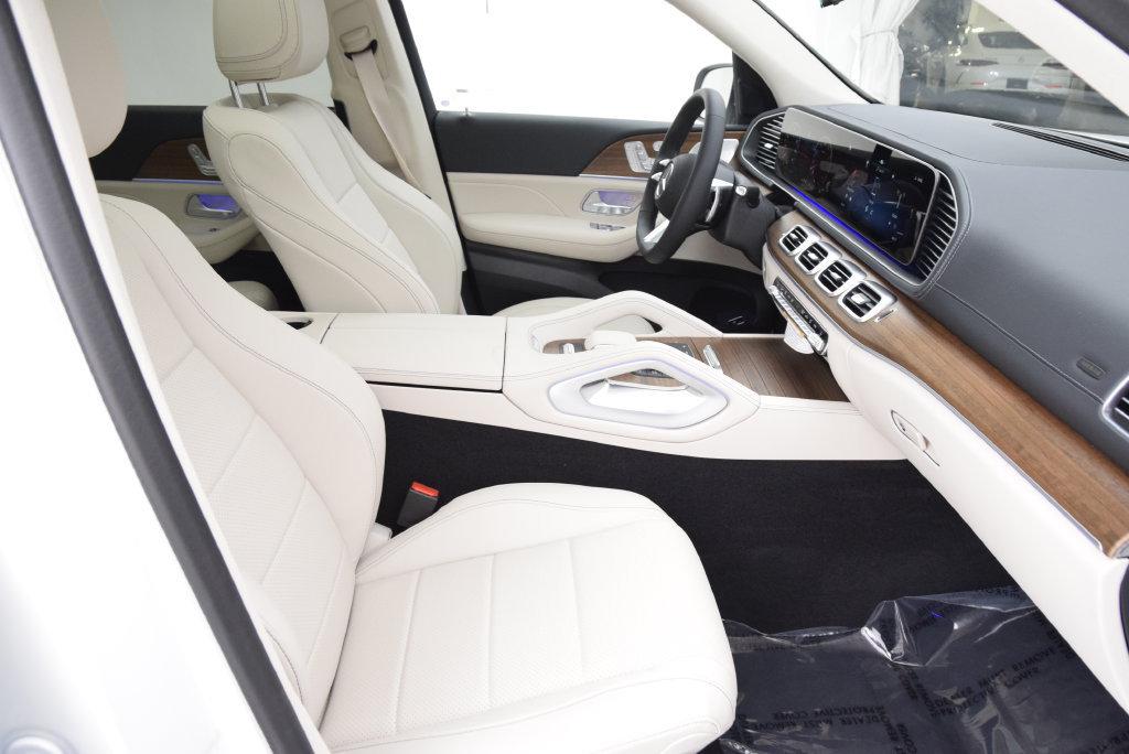 2026 Mercedes-BENZ GLS 缩略图 15