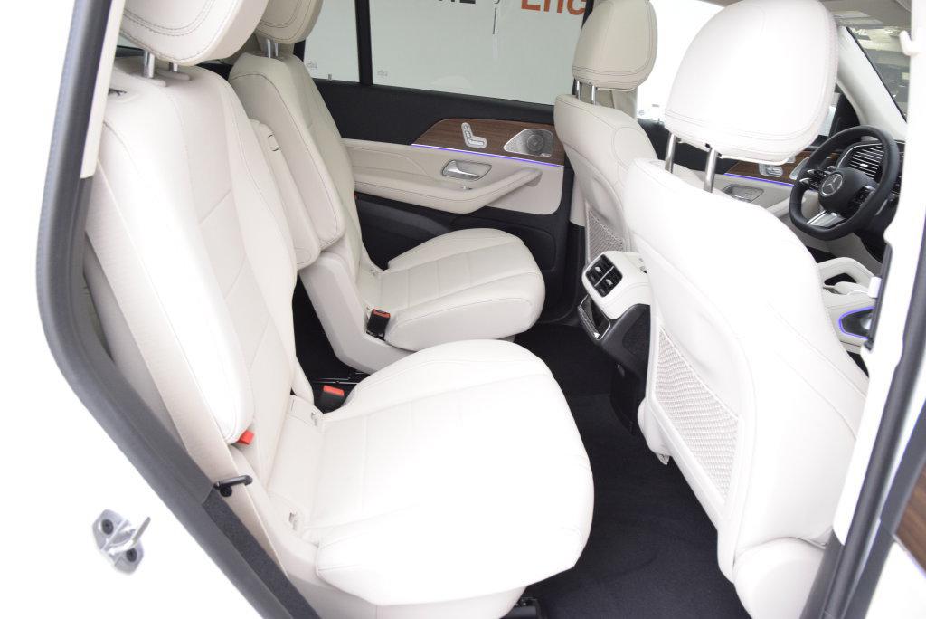 2026 Mercedes-BENZ GLS 缩略图 18