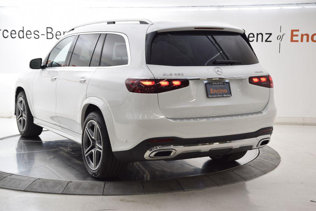 2026 Mercedes-BENZ GLS — миниатюра 4