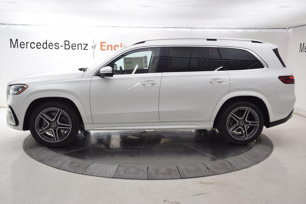 2026 Mercedes-BENZ GLS — миниатюра 3