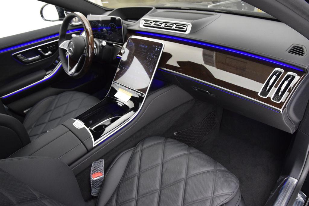2026 Mercedes-BENZ MAYBACH — миниатюра 15