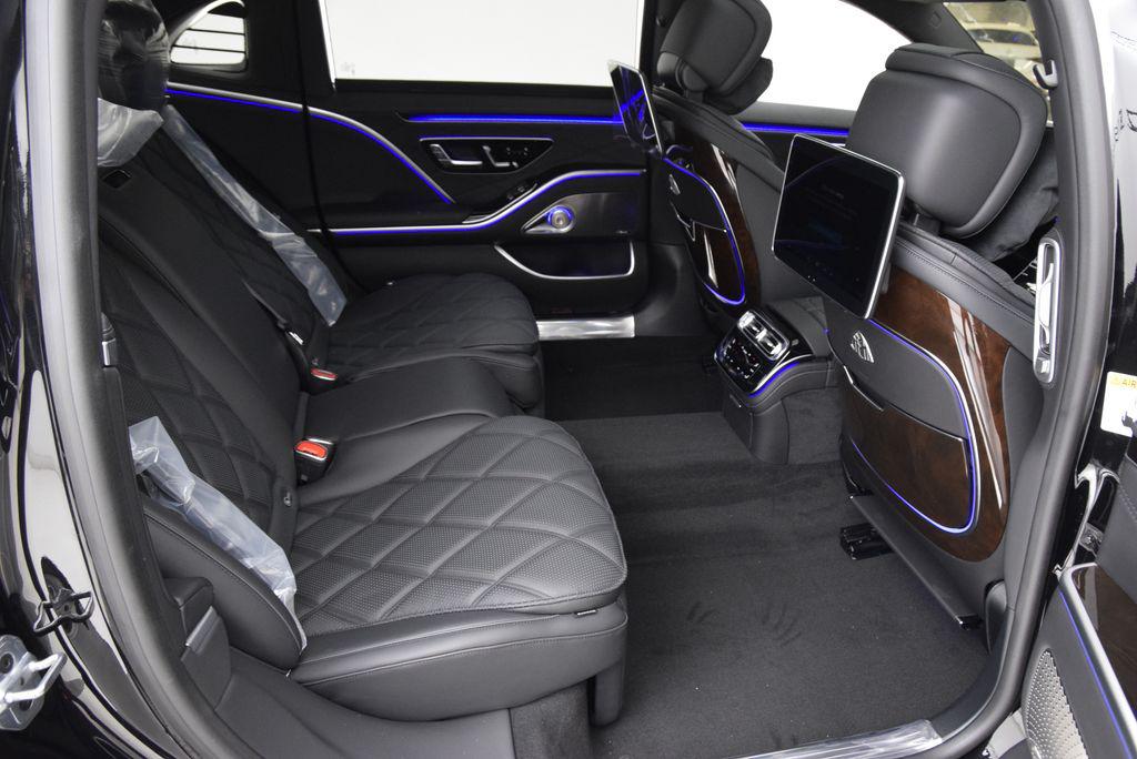 2026 Mercedes-BENZ MAYBACH — миниатюра 19