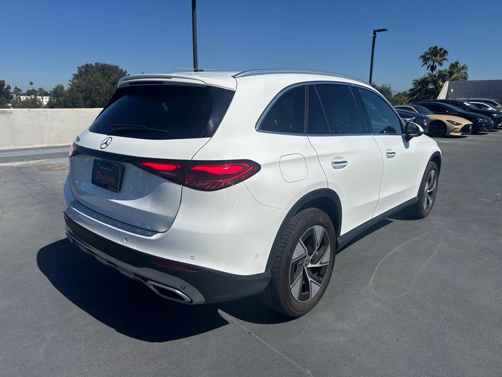 صورة 5 لـ 2024 Mercedes-BENZ GLC
