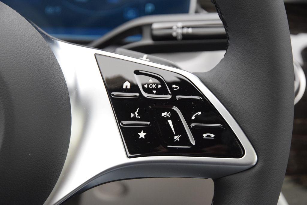 2026 Mercedes-BENZ C-CLASS — миниатюра 22