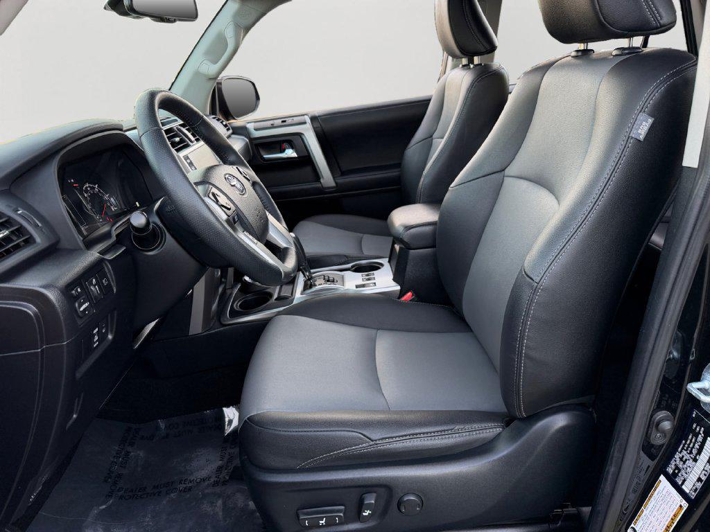 صورة مصغرة 15 لـ 2022 Toyota 4RUNNER SR5 PREMIUM