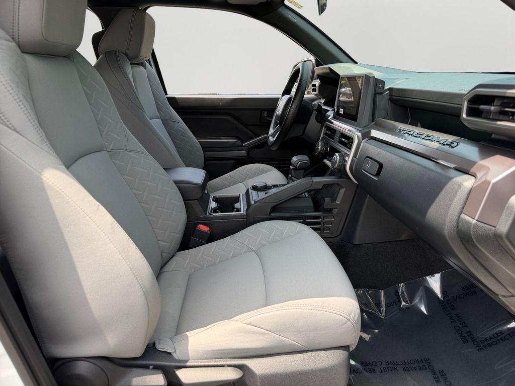 صورة 8 لـ 2026 Toyota TACOMA SR5