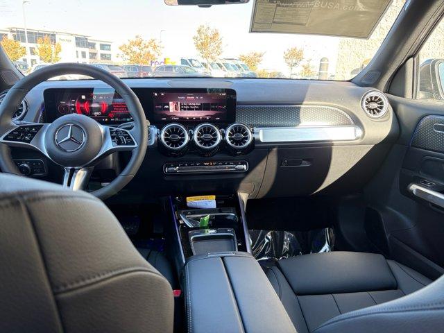 2026 Mercedes-BENZ GLB — миниатюра 20