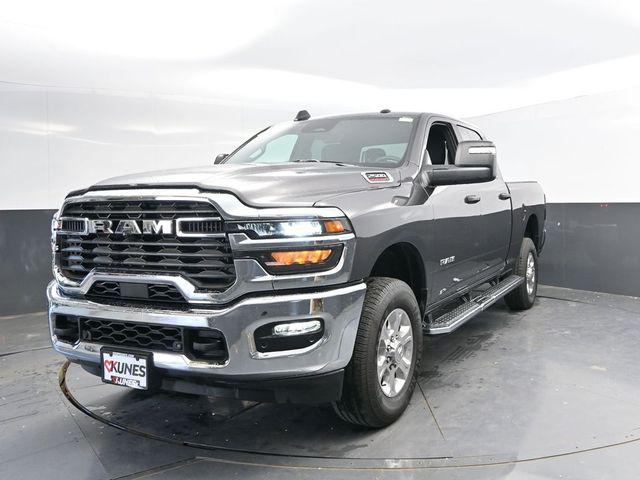 صورة 6 لـ 2026 RAM 2500 BIG HORN CREW CAB 4X4 6'4' BOX