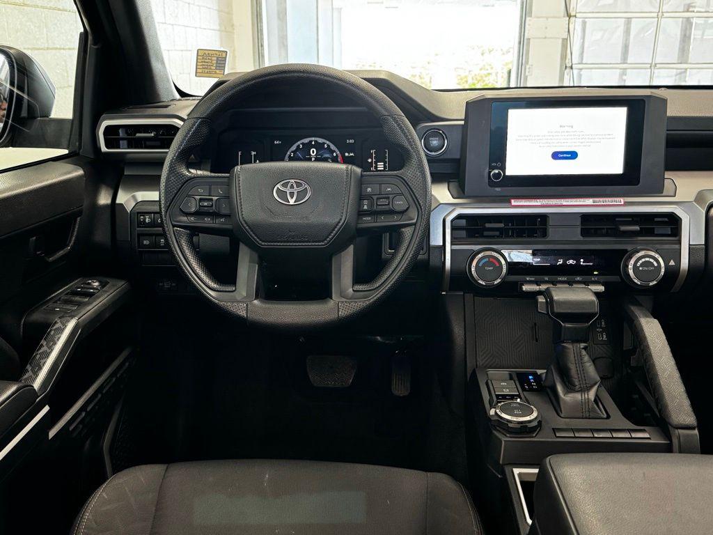 صورة مصغرة 11 لـ 2024 Toyota TACOMA SR5
