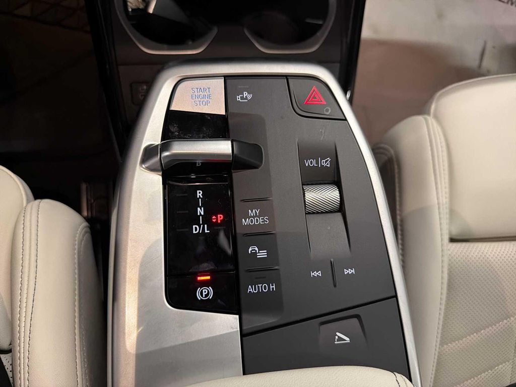 2026 BMW X1 XDRIVE28I — миниатюра 14