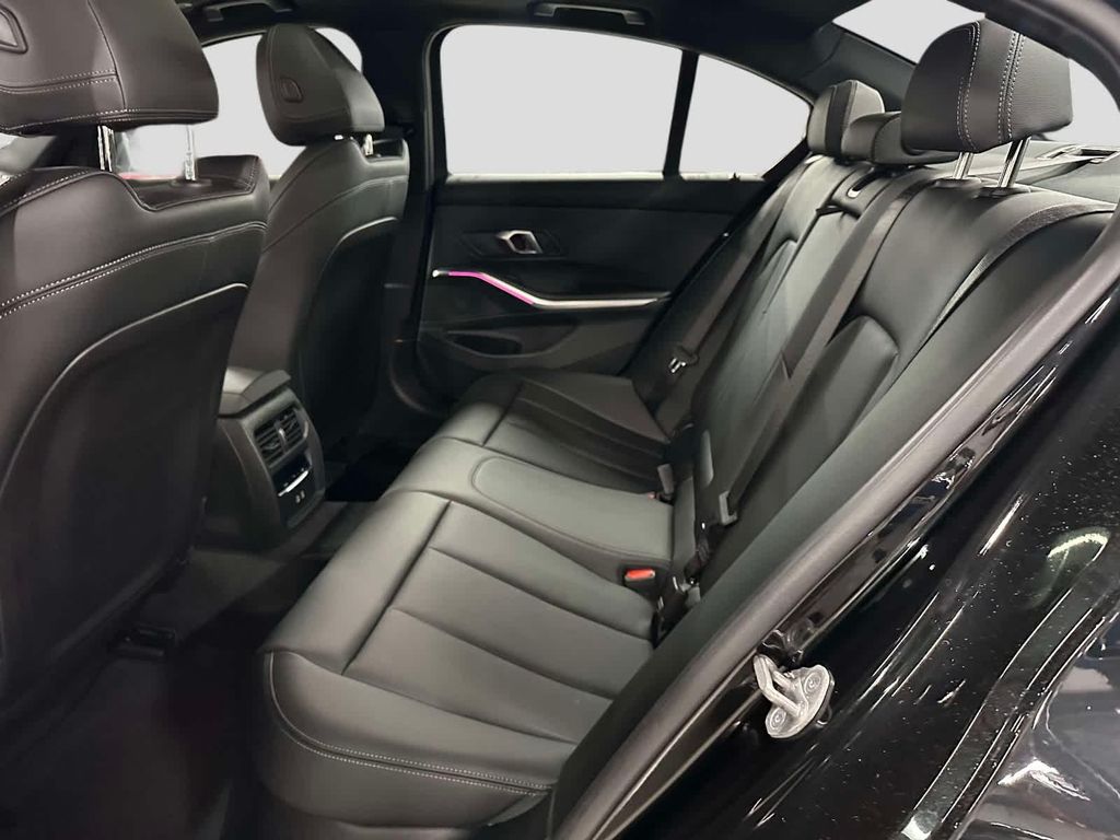 صورة مصغرة 15 لـ 2026 BMW 330 XDRIVE NA