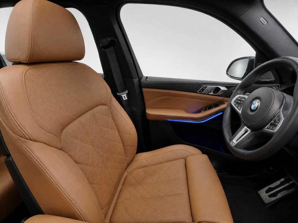 2026 BMW X5 M60I 照片 10