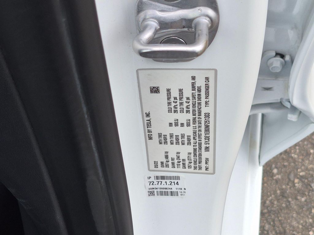 2022 Tesla MODEL 3 LONG RANGE — миниатюра 28