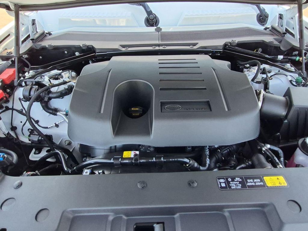 2026 LAND Rover DEFENDER P300 S — миниатюра 27