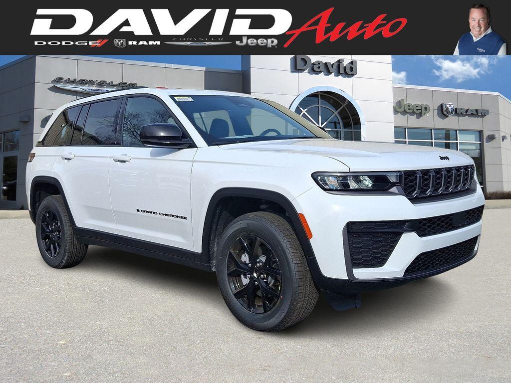 New 2026 Jeep Grand Cherokee Laredo