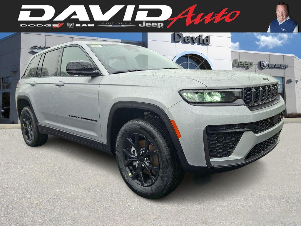 New 2026 Jeep Grand Cherokee Laredo