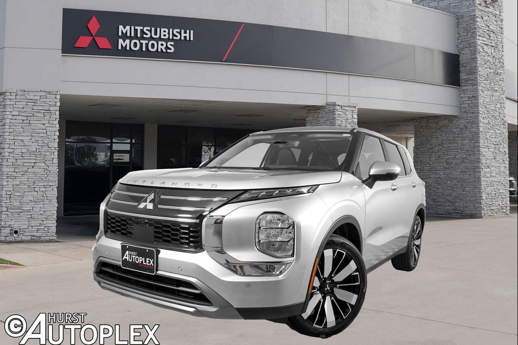 New 2026 Mitsubishi Outlander SE