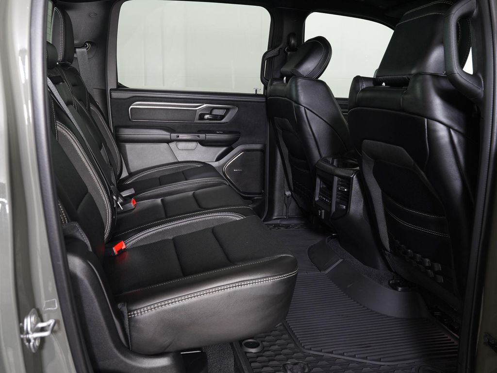 2026 RAM 1500 RHO CREW CAB 4X4 5'7' BOX — миниатюра 10