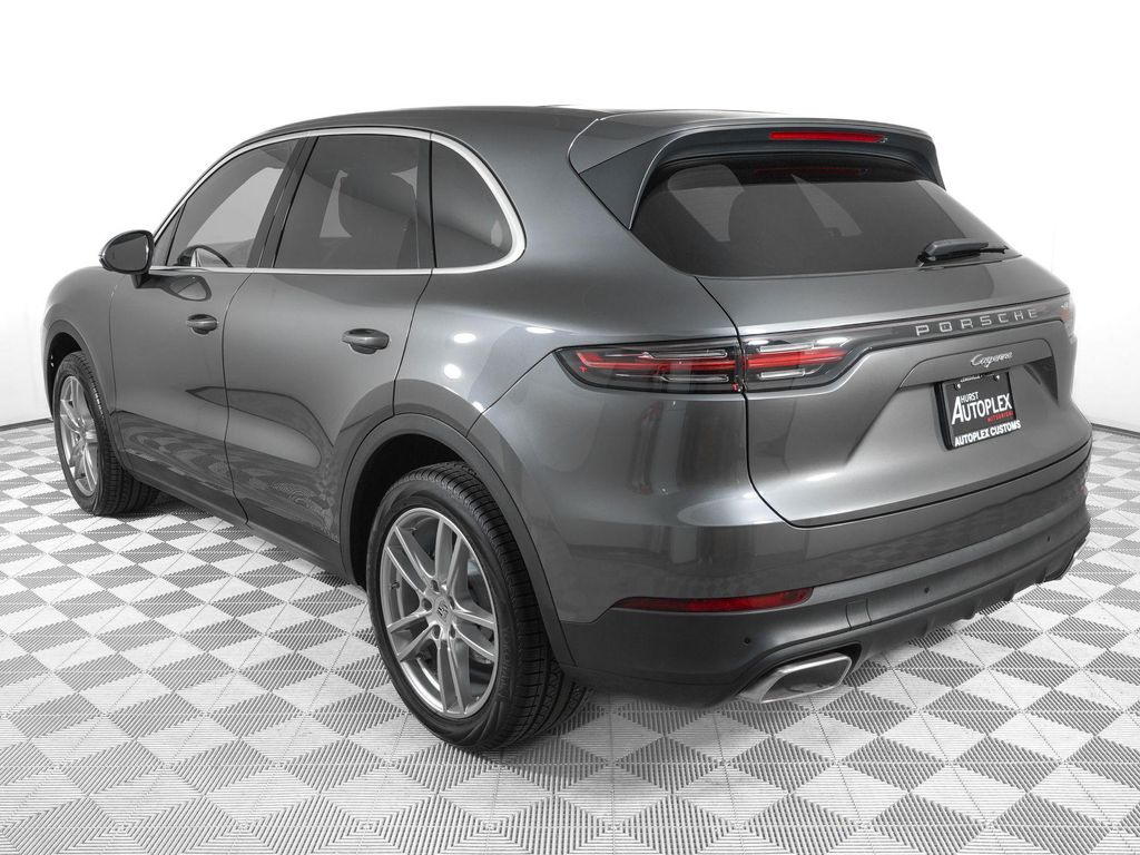 PORSCHE CAYENNE - 7