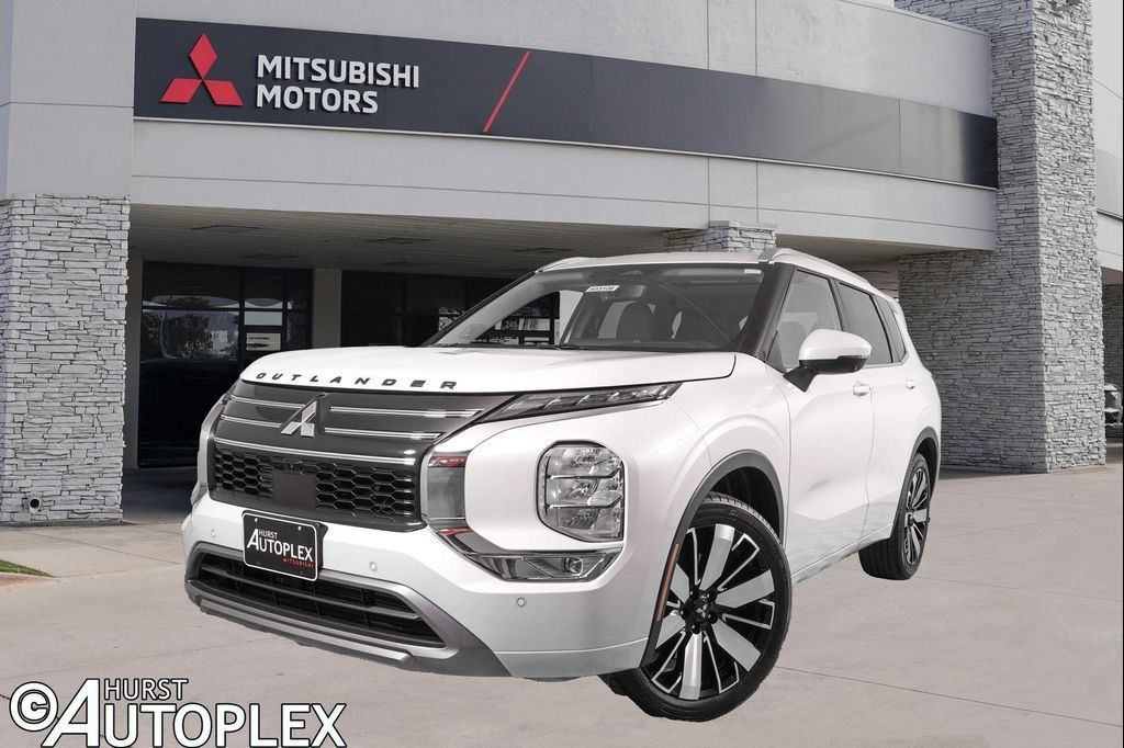 New 2026 Mitsubishi Outlander SEL