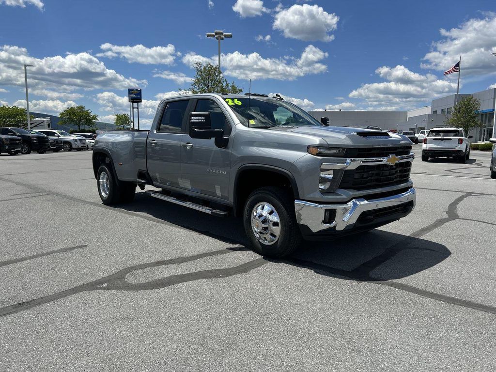 New 2026 Chevrolet Silverado 3500 LT