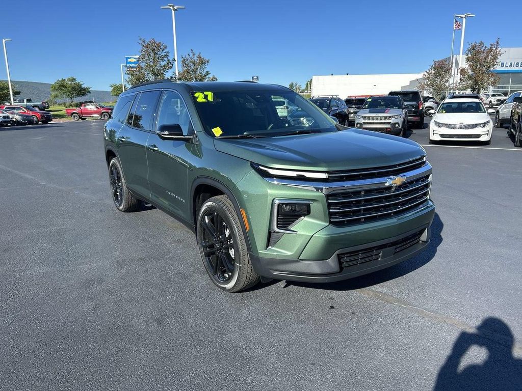 New 2027 Chevrolet Traverse LT