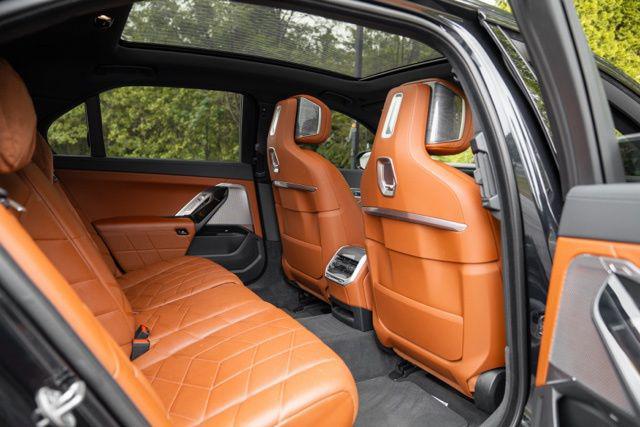 2023 BMW 740 I — миниатюра 37
