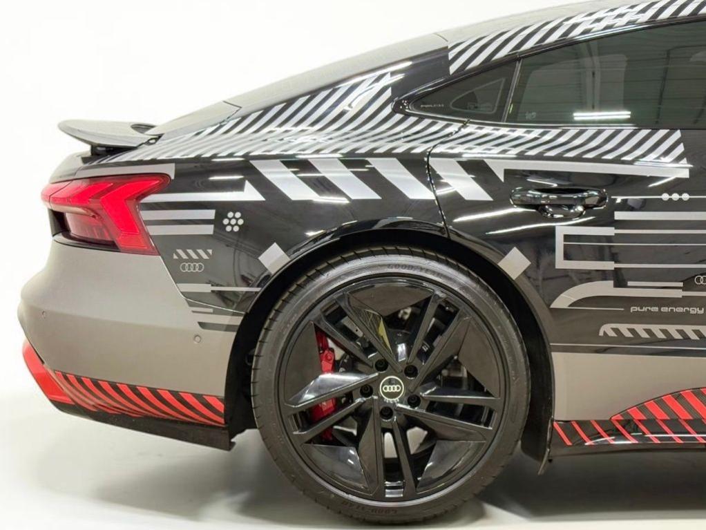 صورة مصغرة 12 لـ 2023 AUDI RS E-TRON GT BASE