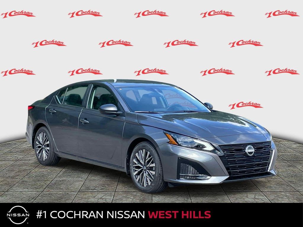 New 2026 Nissan Altima SV FWD