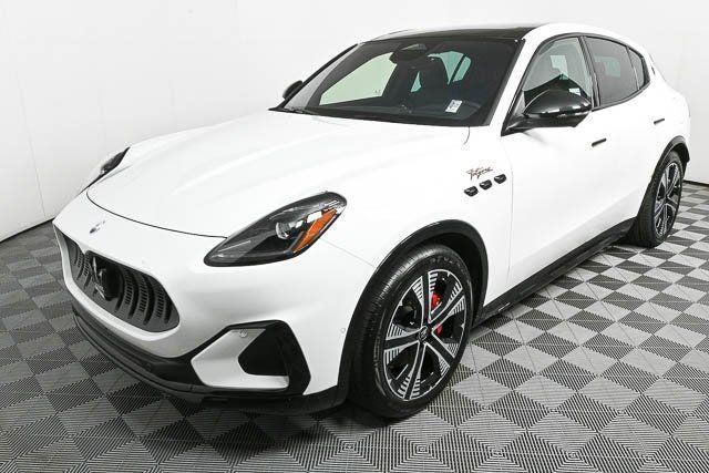 New 2025 Maserati Grecale Folgore Base