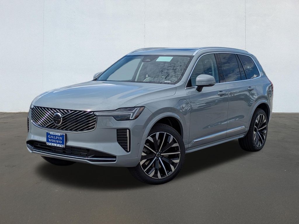 New 2026 Volvo XC90 Plug-In Hybrid T8 Ultra Bright