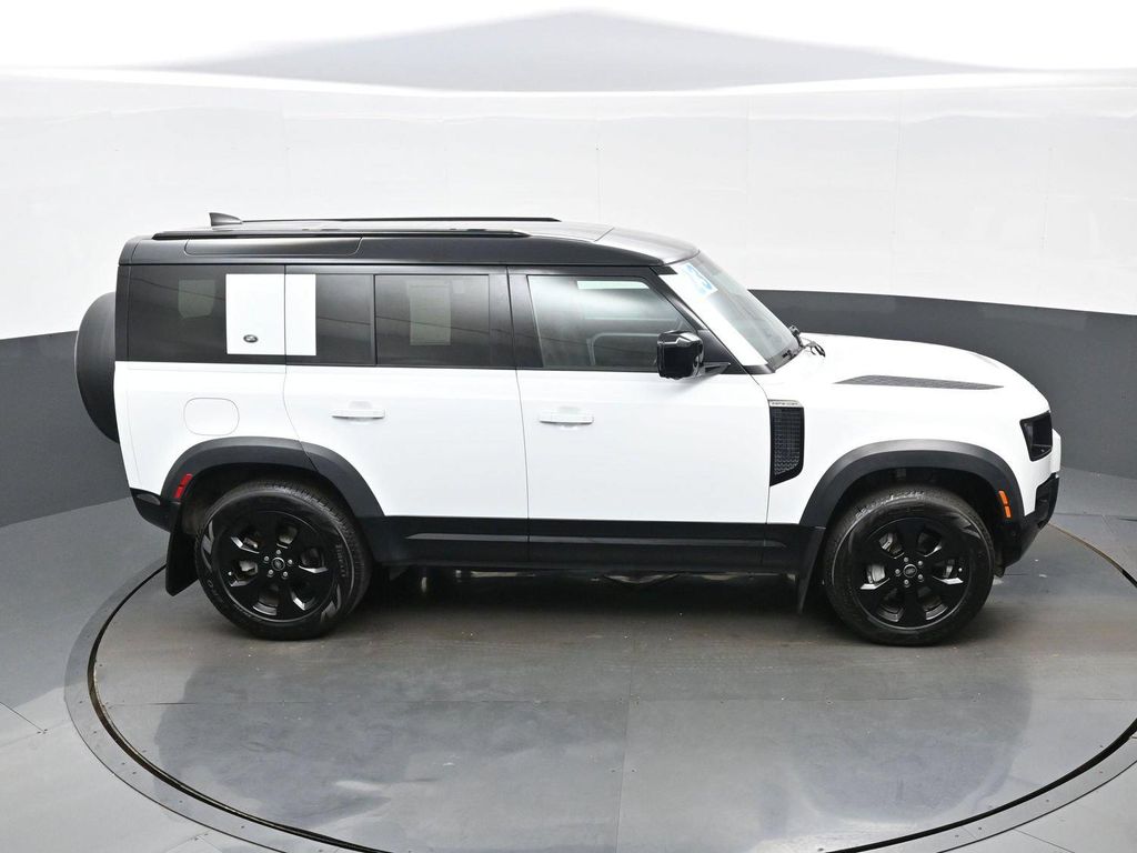 صورة مصغرة 43 لـ 2023 LAND Rover DEFENDER 110 X-DYNAMIC SE