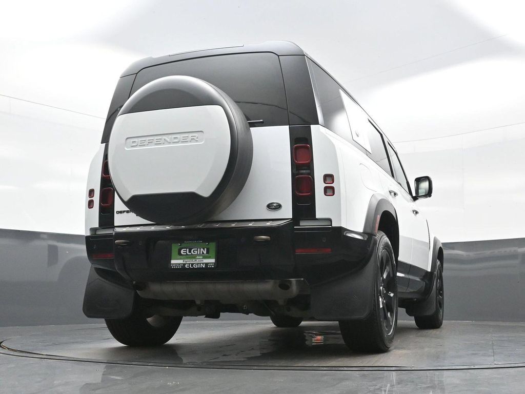 صورة مصغرة 34 لـ 2023 LAND Rover DEFENDER 110 X-DYNAMIC SE
