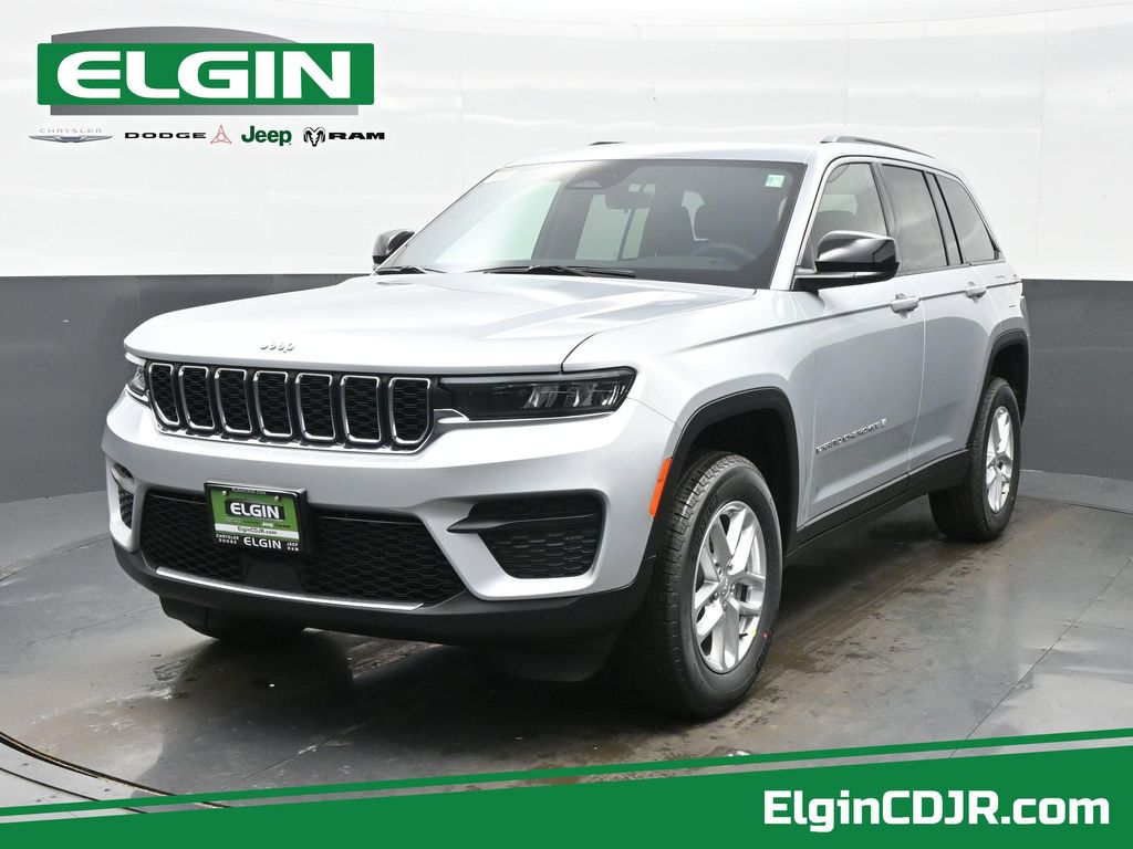 New 2026 Jeep Grand Cherokee Laredo