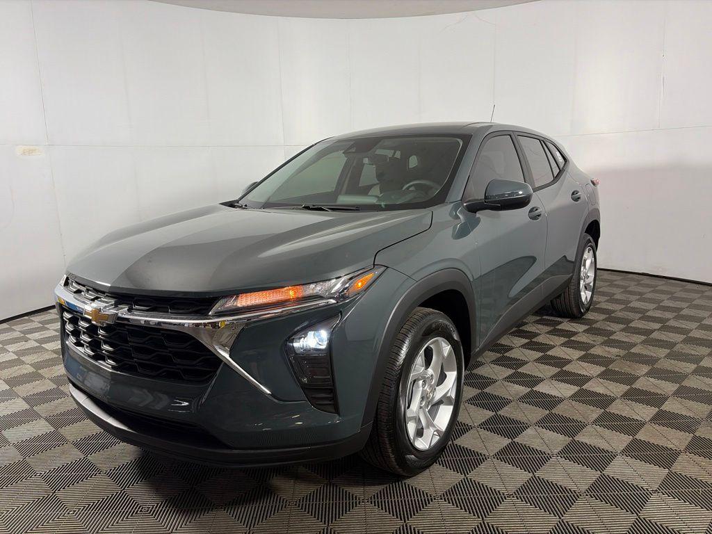 New 2026 Chevrolet Trax LS