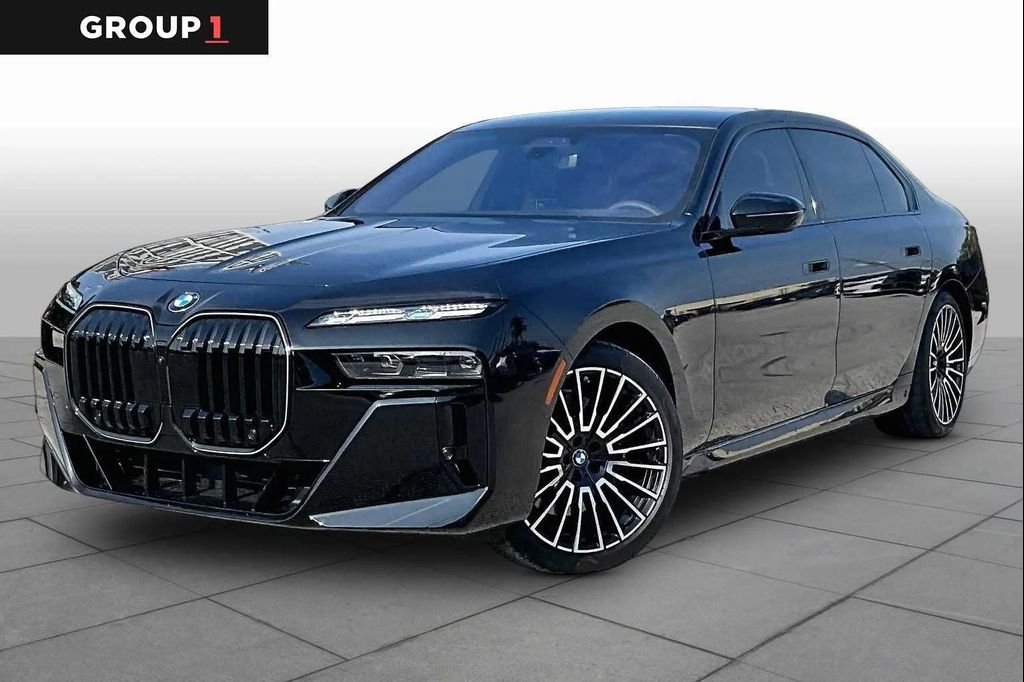 New 2026 BMW 760 xDrive