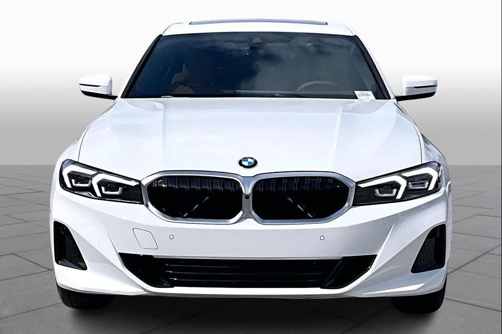 2026 BMW 330 NA 缩略图 3