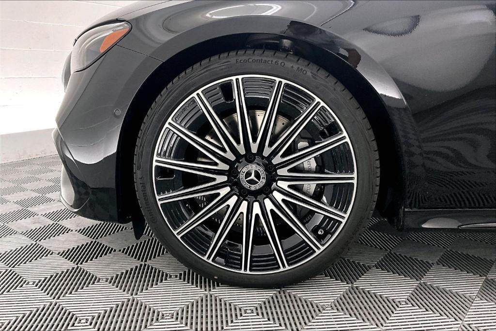 MERCEDES-BENZ E-CLASS - 10